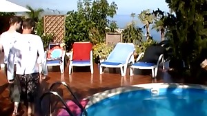 Mario and Jerk in Poolside Preoccupy