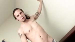 Kinky dude Max Ward enjoys jerking off his fat