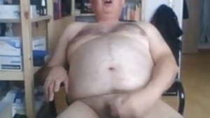 Daddy strokes on cam