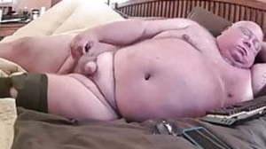 Chubby daddy strokes on cam
