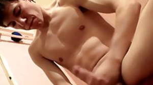 Gorgeous twink Cooper Reeves masturbates in the