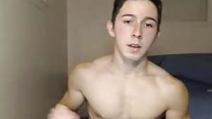 Cute Muscle Hunk Cums