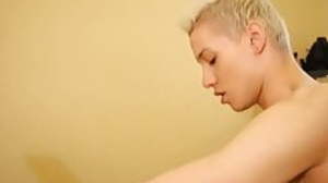 Blonde Kevin Carson pounds emo twink after they
