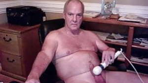 Paterfamilias Masturbates