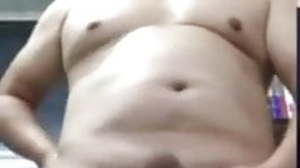 Beefy chinese daddy cums on webcam