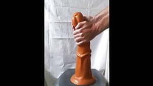 BIG DILDO RIDE