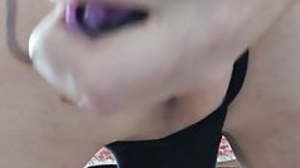 Vibrating anal beads