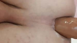 Dildo in my round ass