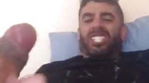 Arab guy jerk off cum