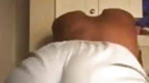 Sexy bore twerking