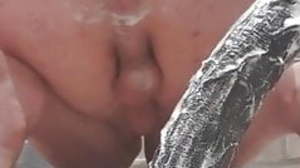 Swedish femboy unwrap his creamy ass 4