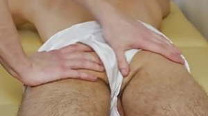 Bubble butt teen Tim Law fingered before raw