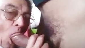 Daddy sucks dick