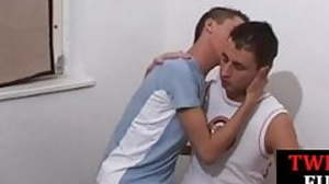 Amateur twinks toying and having oral couple