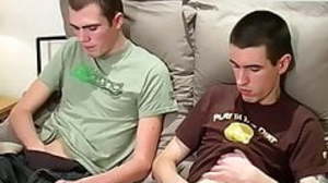 Pretty skinny amateur Patrick moans during violent