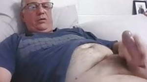 Papa cums on cam