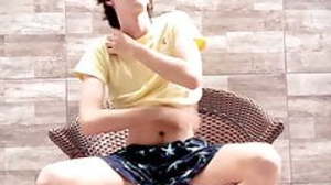 Off colour young twink Henry Evans jerks off his